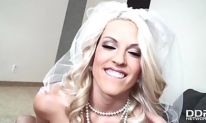 Beautiful mart strife = 'wife' blanche bradburry gives a mind-blowing pov blowjob